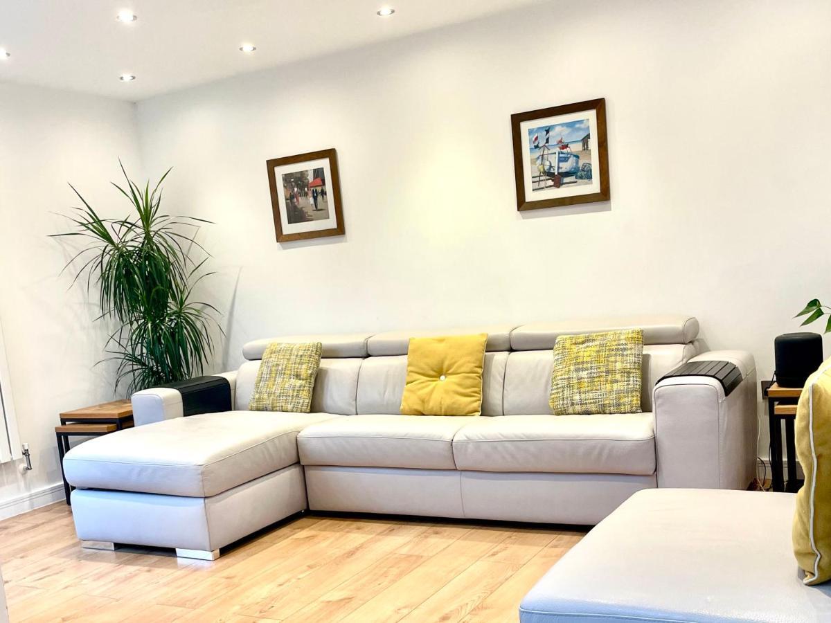 Stunning 1 Bedroom And Double Sofa Bed Near Train Station Southampton Eksteriør billede